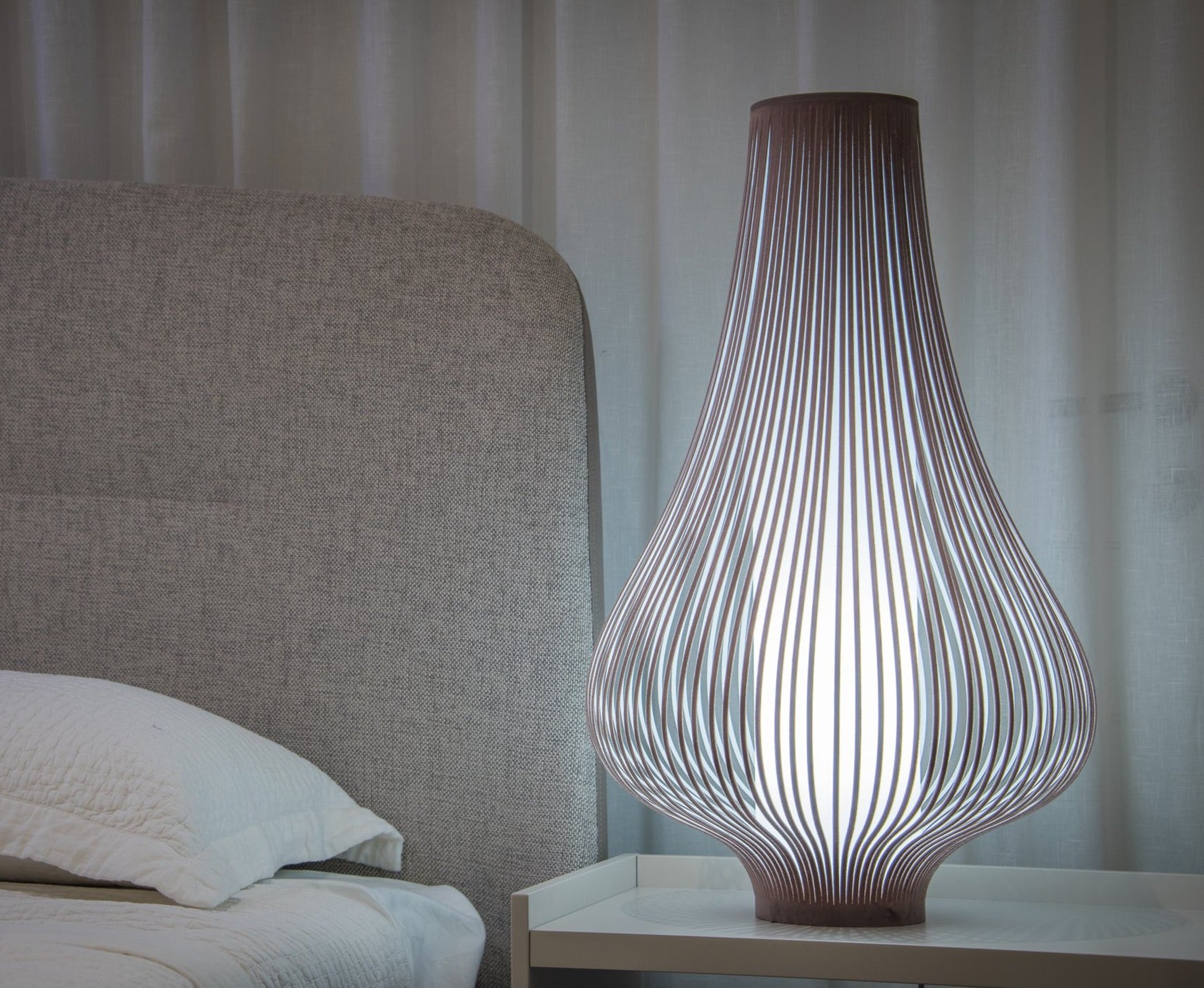 Blossom Table Lamp – Uplight Group